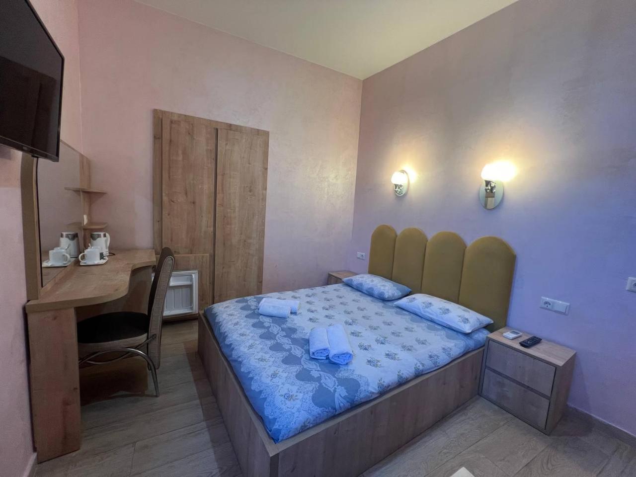 Hotel Old Star Batumi Bagian luar foto