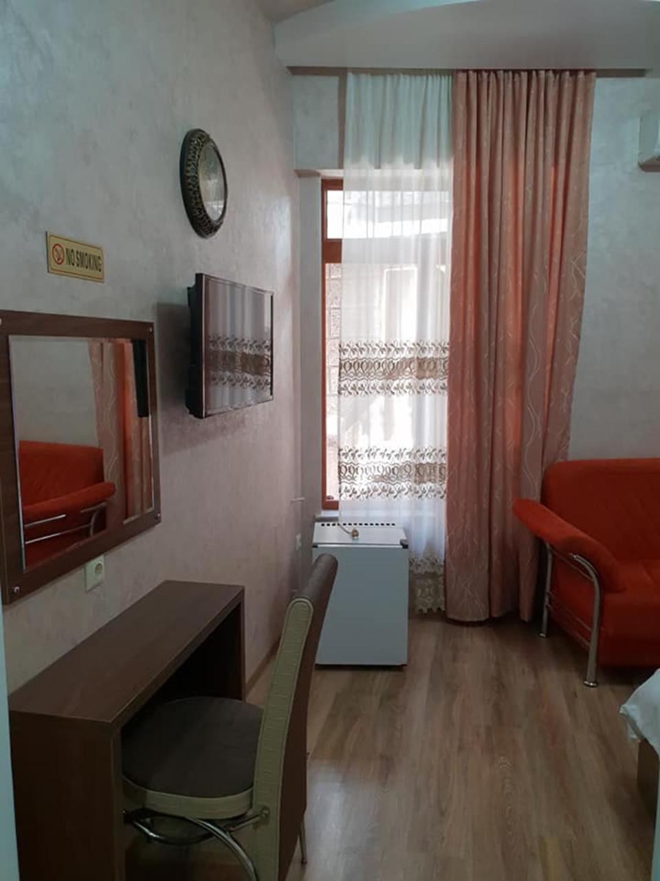 Hotel Old Star Batumi Bagian luar foto